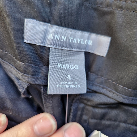 NWT- Ann Taylor- Margo- Black- Stretch- Capri Pants- Size 4 - Picture 6 of 8